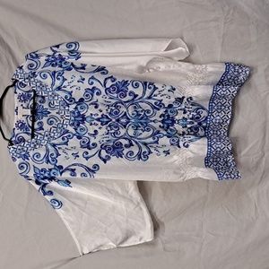 3X Chico's drop waist blue and white top with some bling